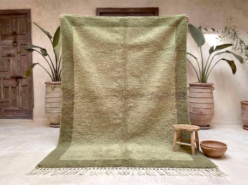 Berber Beni Ourain rug from Morocco, size 150/250 cm.