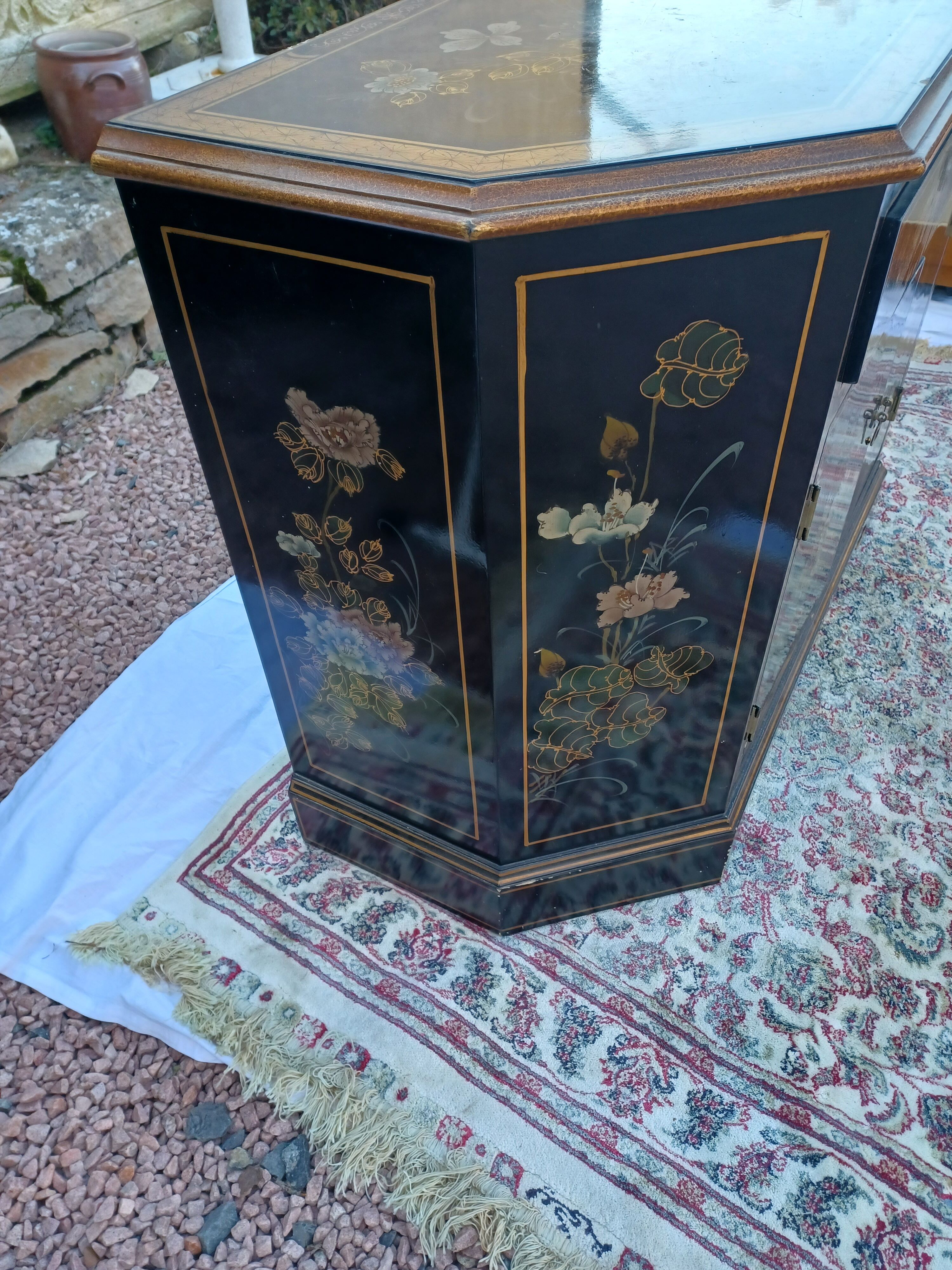 Chinese furniture