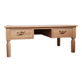 Beautiful oak coffee table