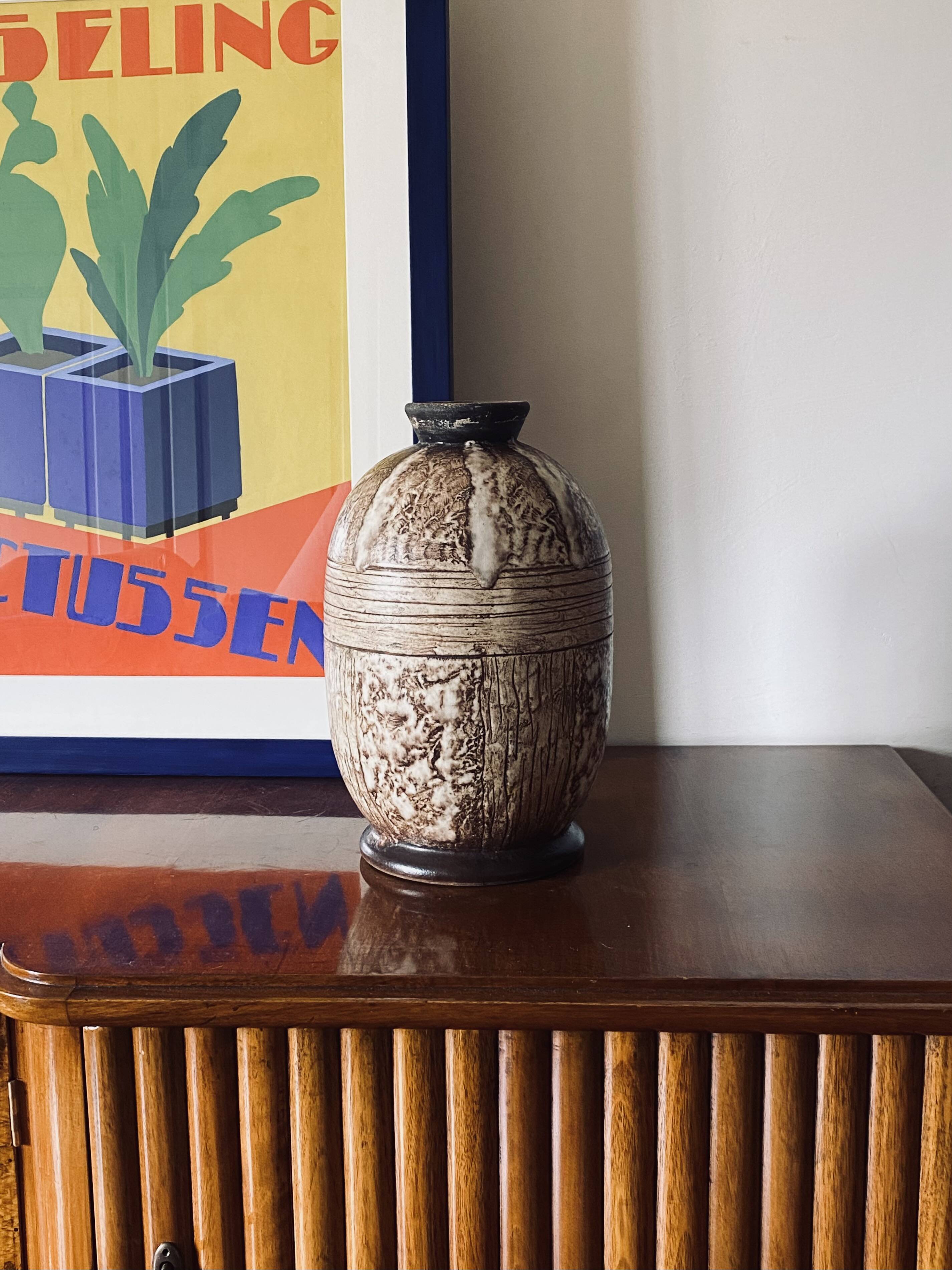 Louis Auguste Dage, Art Deco unique ceramic vase, France 1930