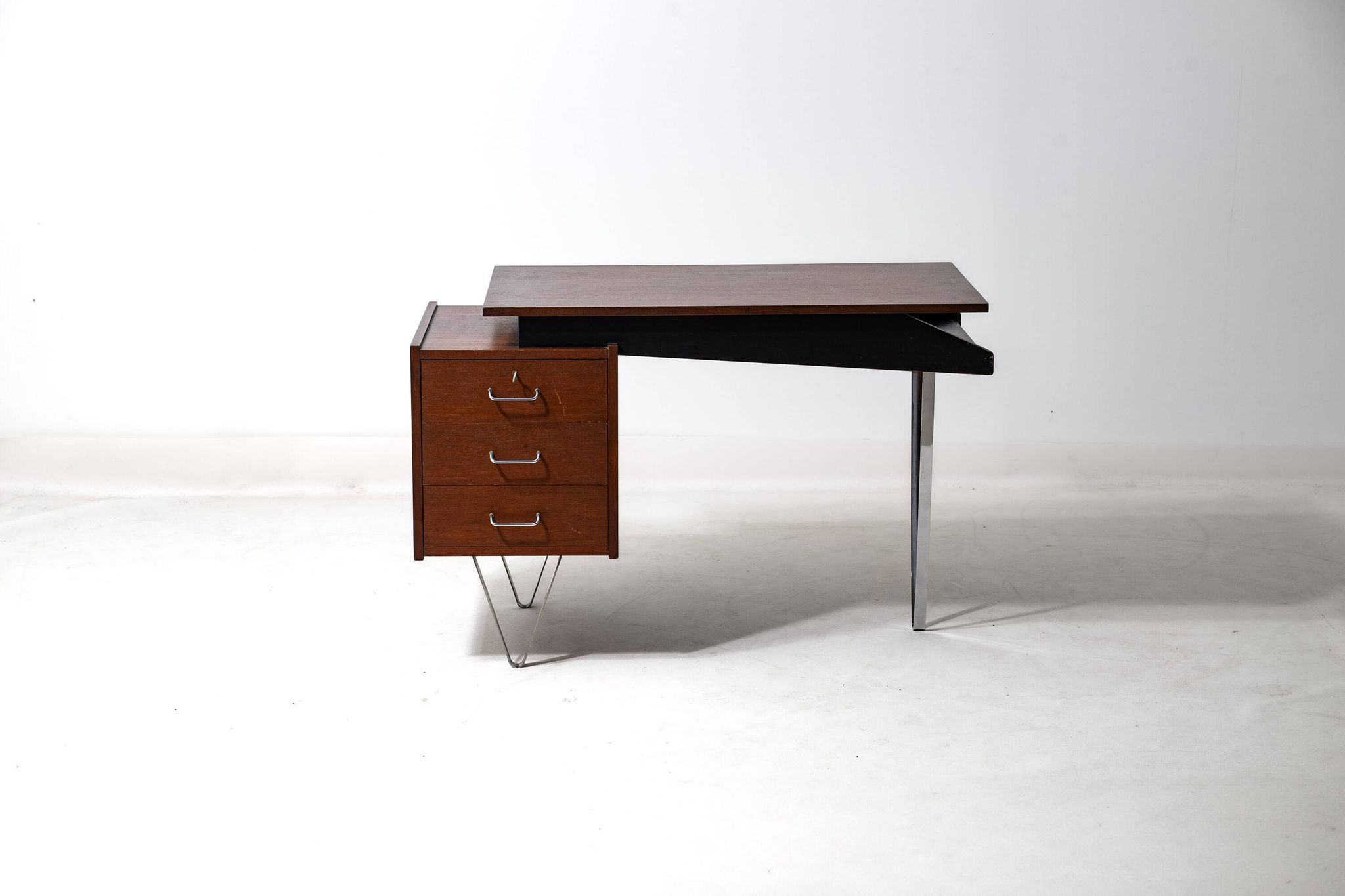 Floating minimalist hairpin desk by Nijkerk, 1950s