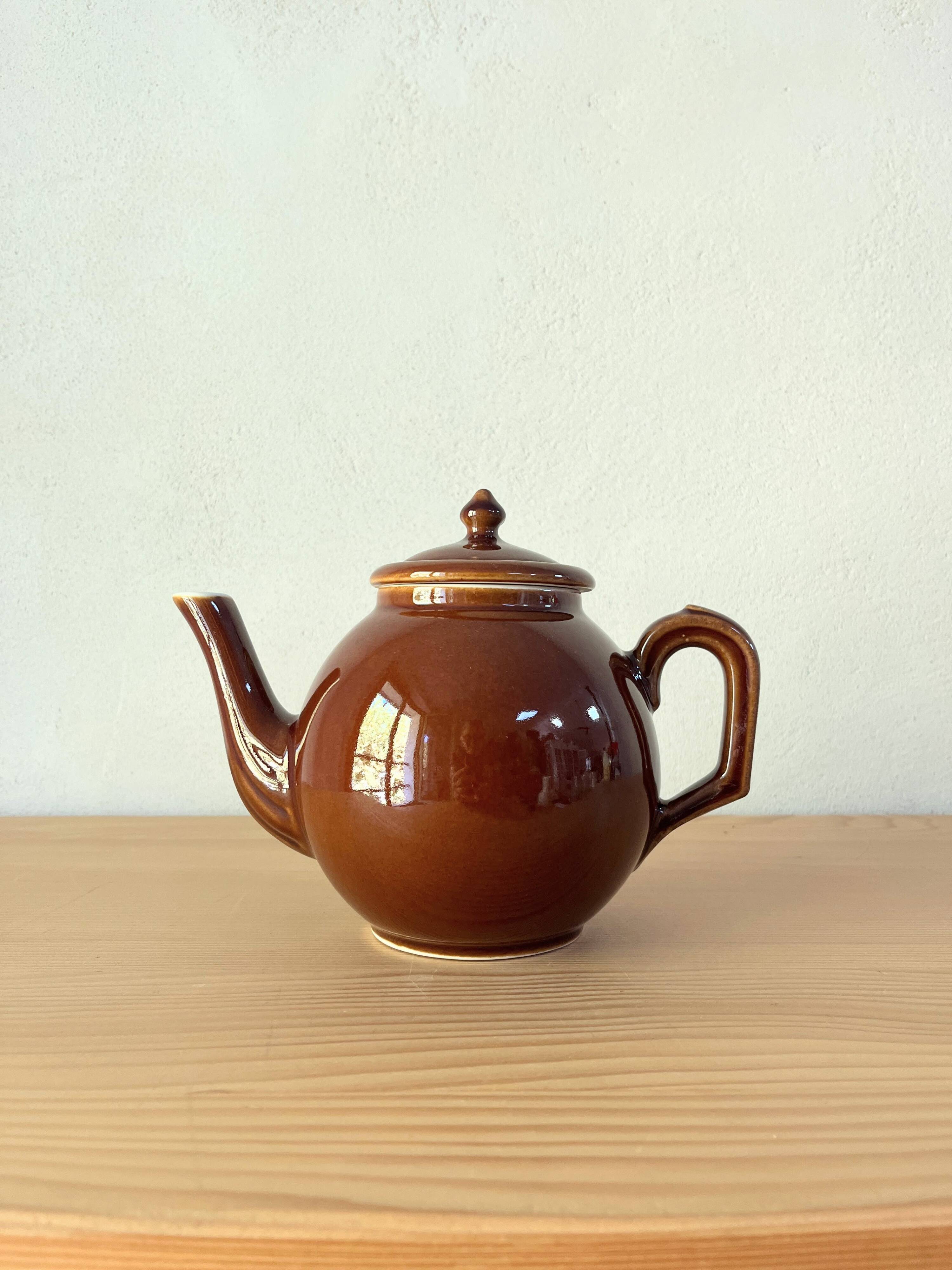 Large bistro teapot with infuser