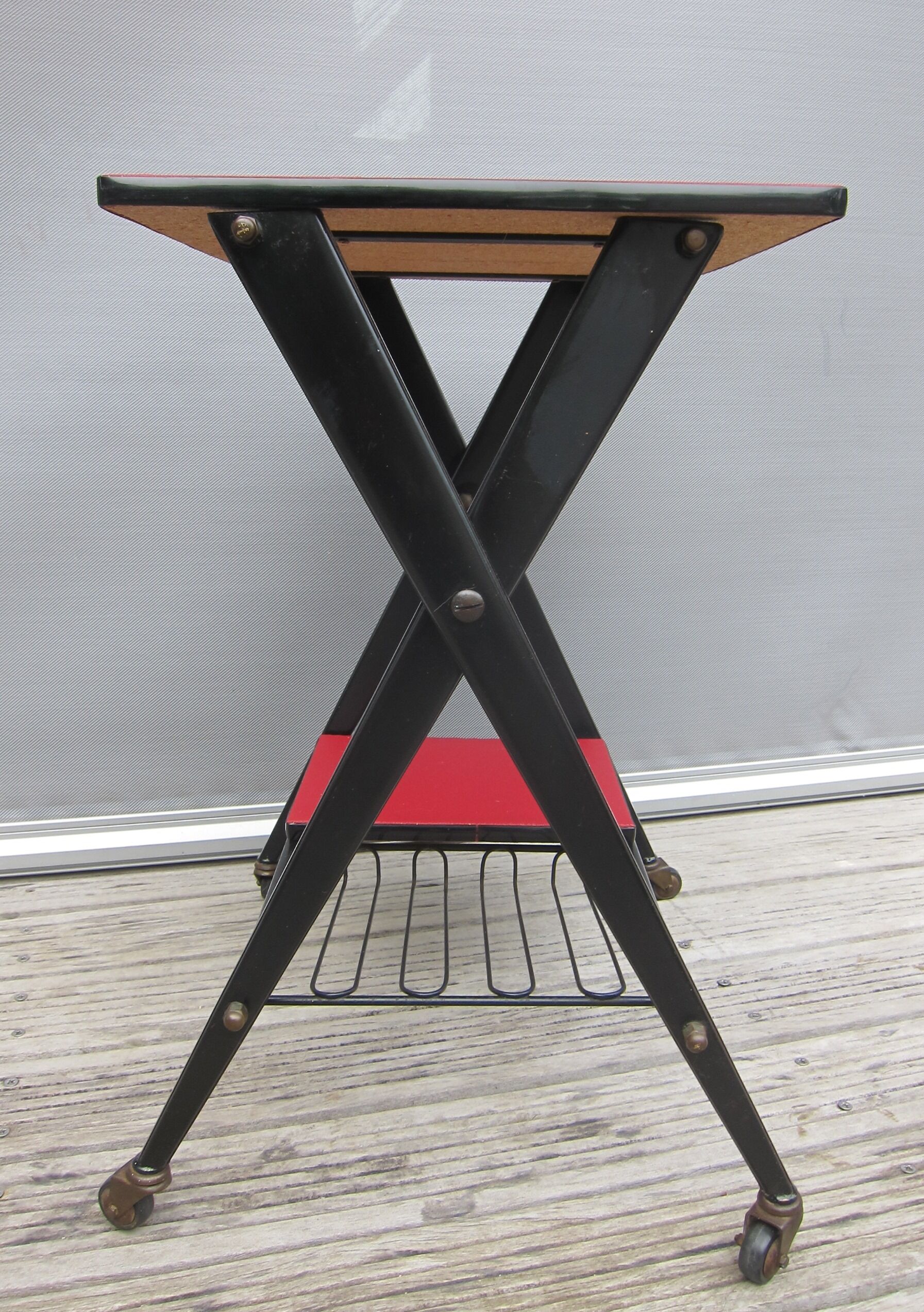 Serving table 1950s