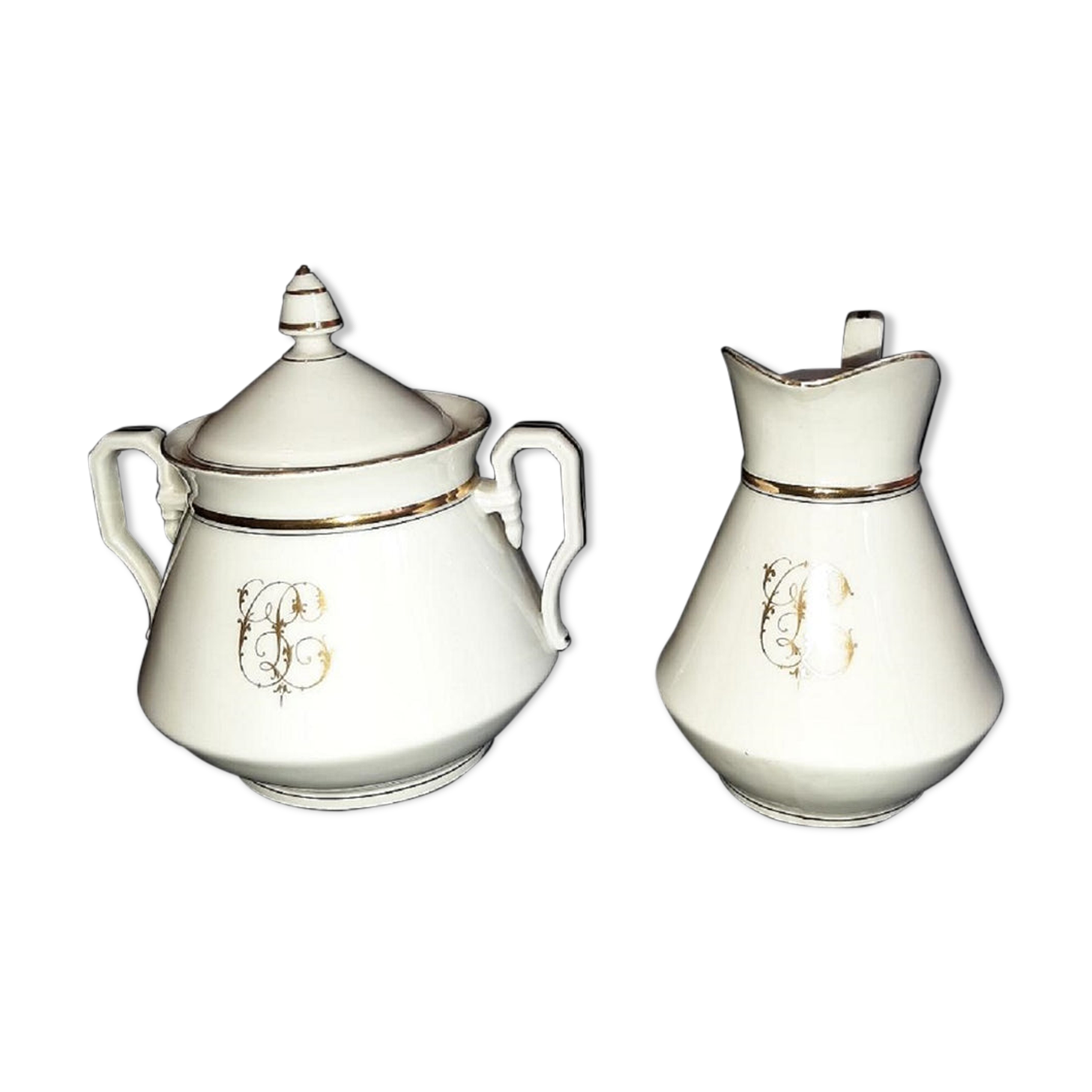 Porcelain sweetener and milk jug with cipher