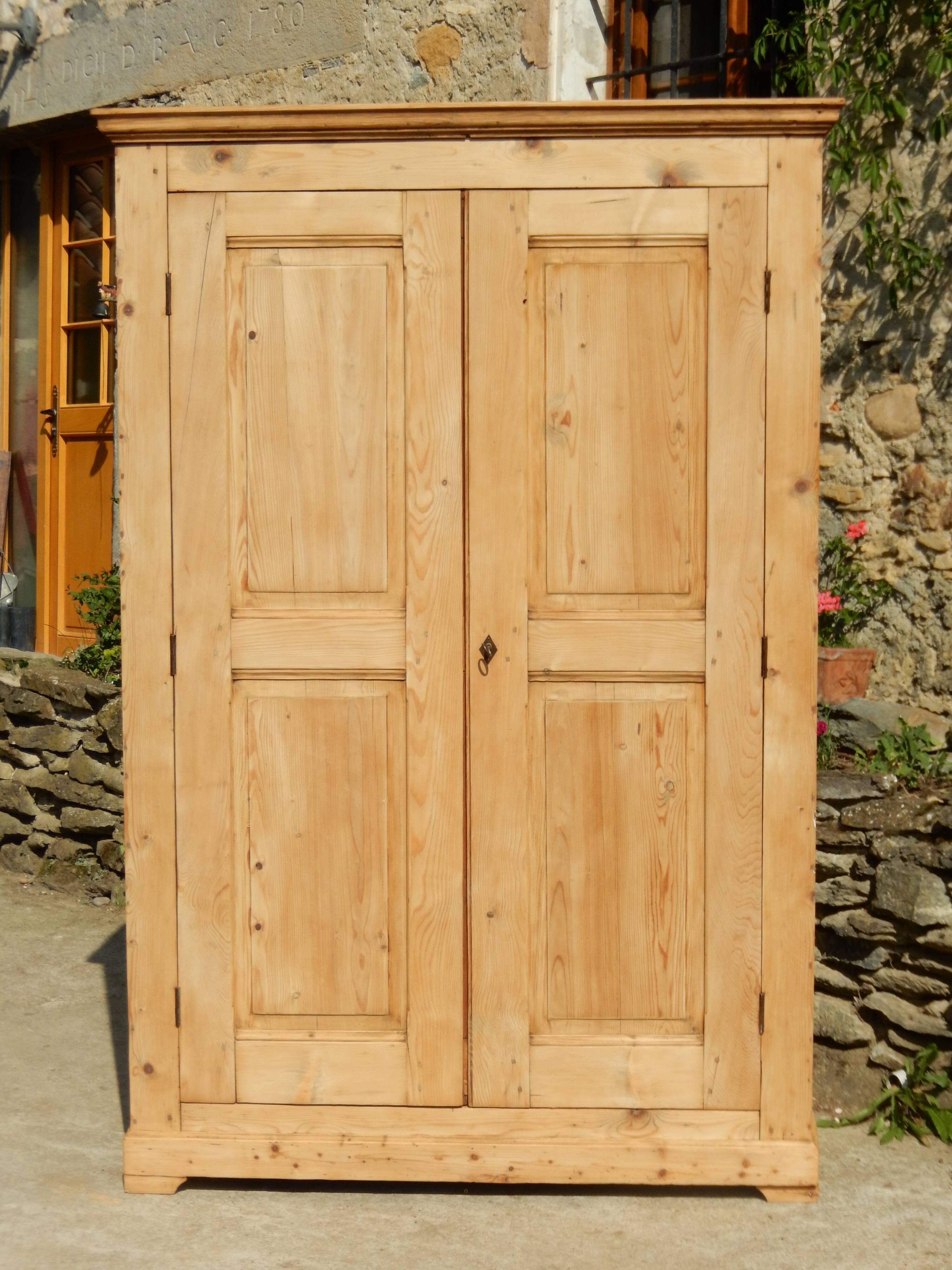 Superb Parisian wardrobe cloakroom cupboard in natural light pine.