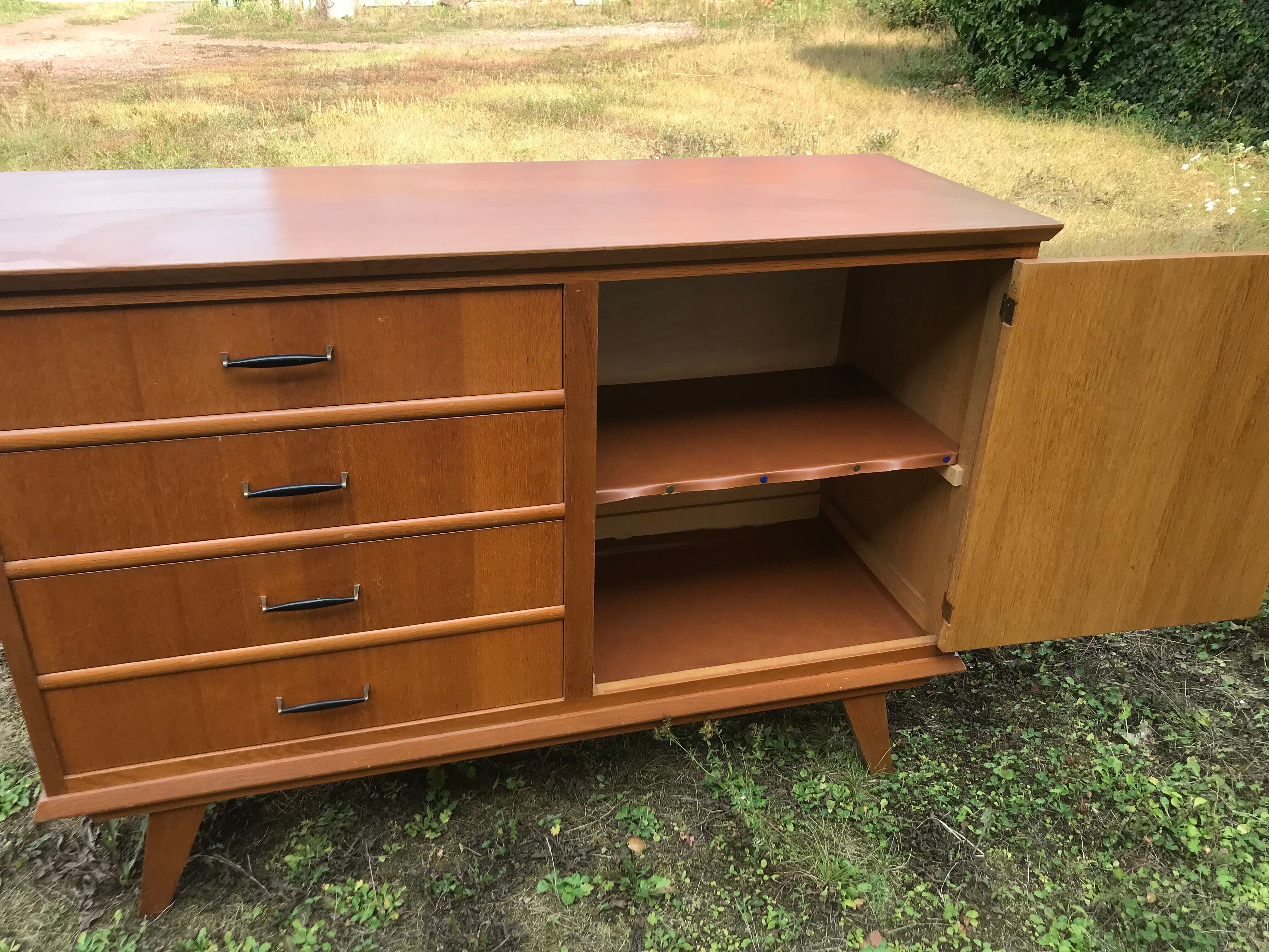 Commode vintage pieds compas