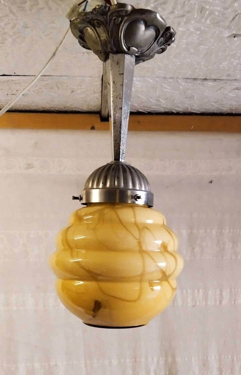 Art Deco opaline marbled globe suspension and aluminium mount - mid 20th century.
