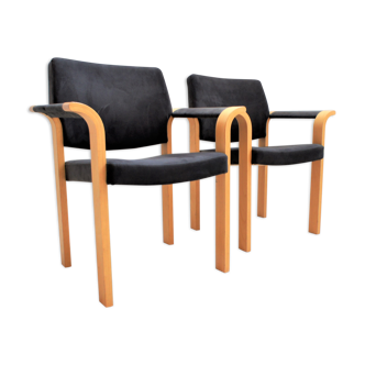 Paire de fauteuils Magnus Olesen
