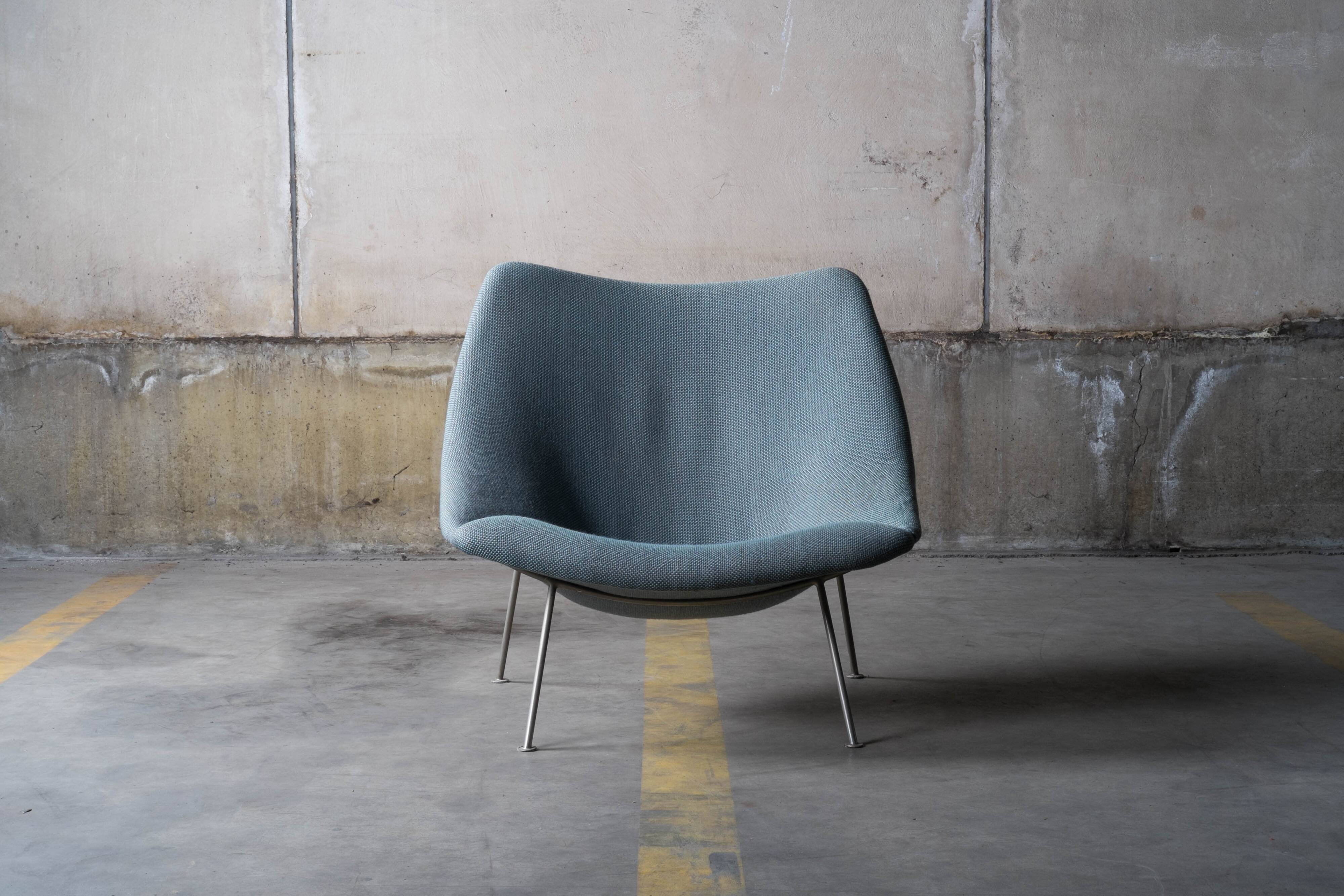 Pierre Paulin - Artifort F157 'Oyster' chair