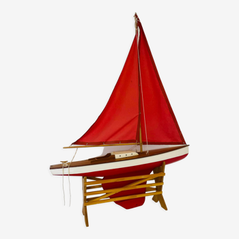 Model sailboat