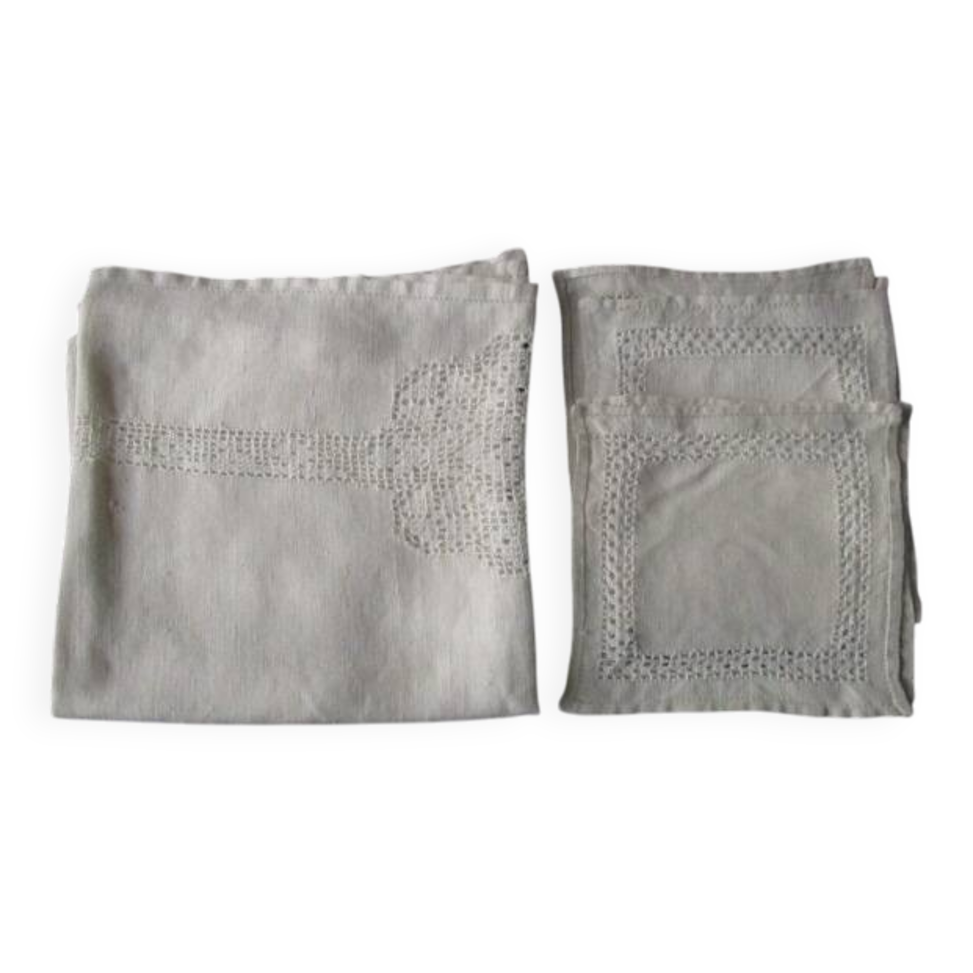 Nappe a thé ancienne brodée+6serviettes assorties