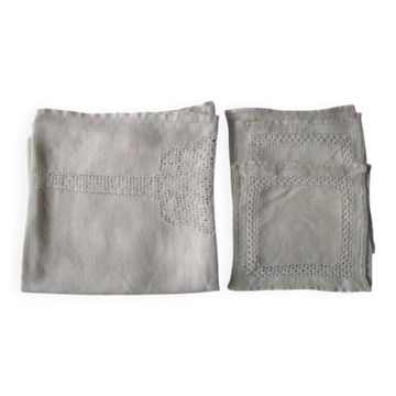 Antique embroidered tea tablecloth + 6 matching napkins
