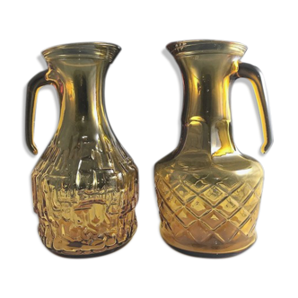 Paire de carafes vintage moulées à la main