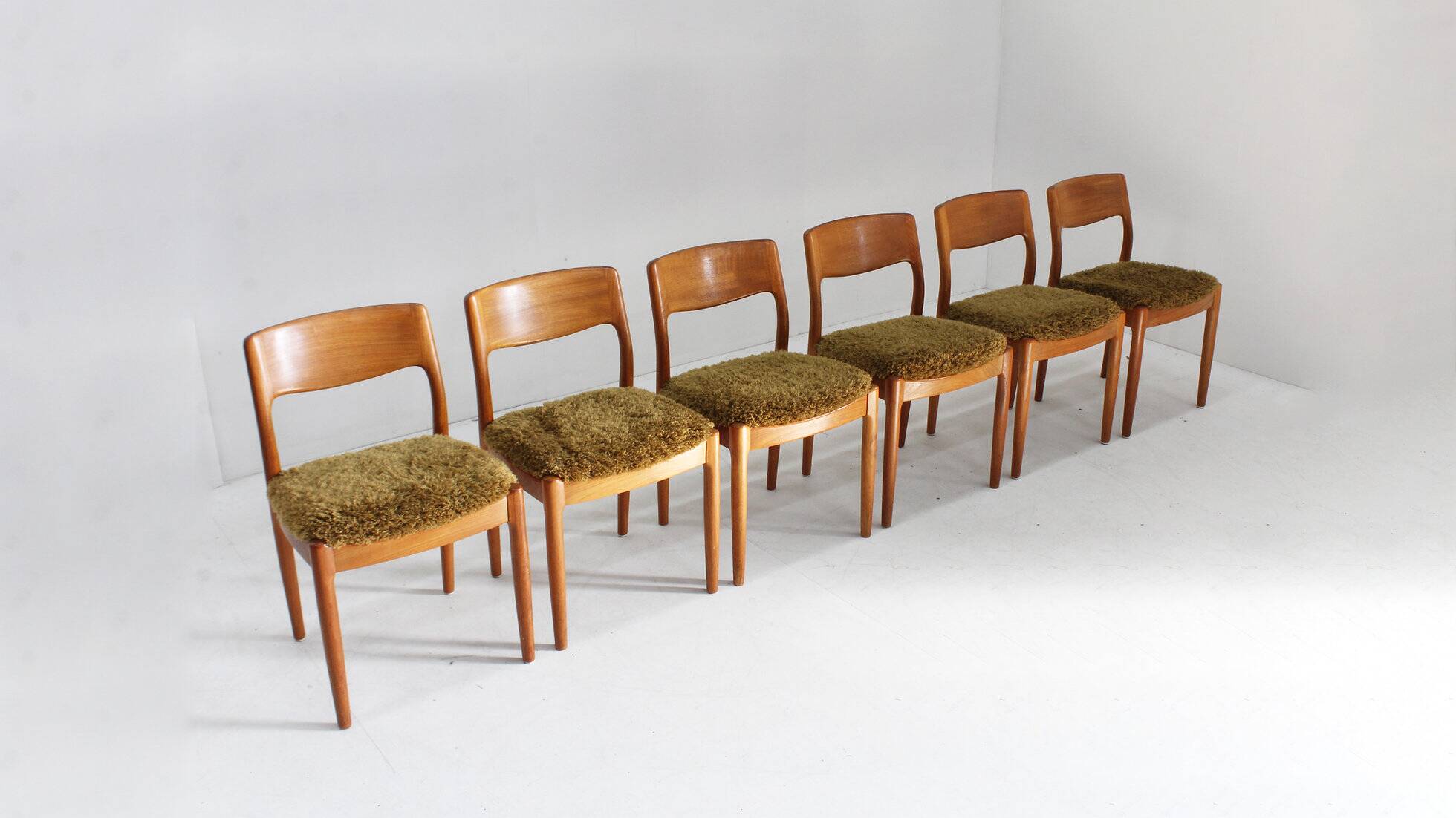Vintage Danish solid teak dining room chairs Juul Kristensen set of 6