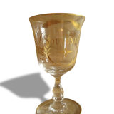 Glass "remember" early twentieth