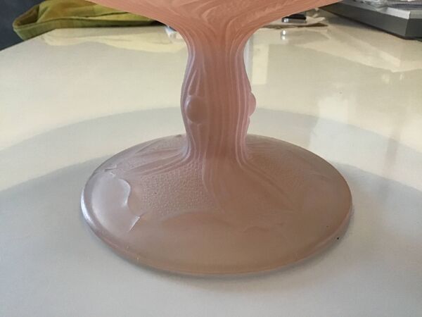 Coupe à fruits, compotier Pâte de verre rose Art Déco