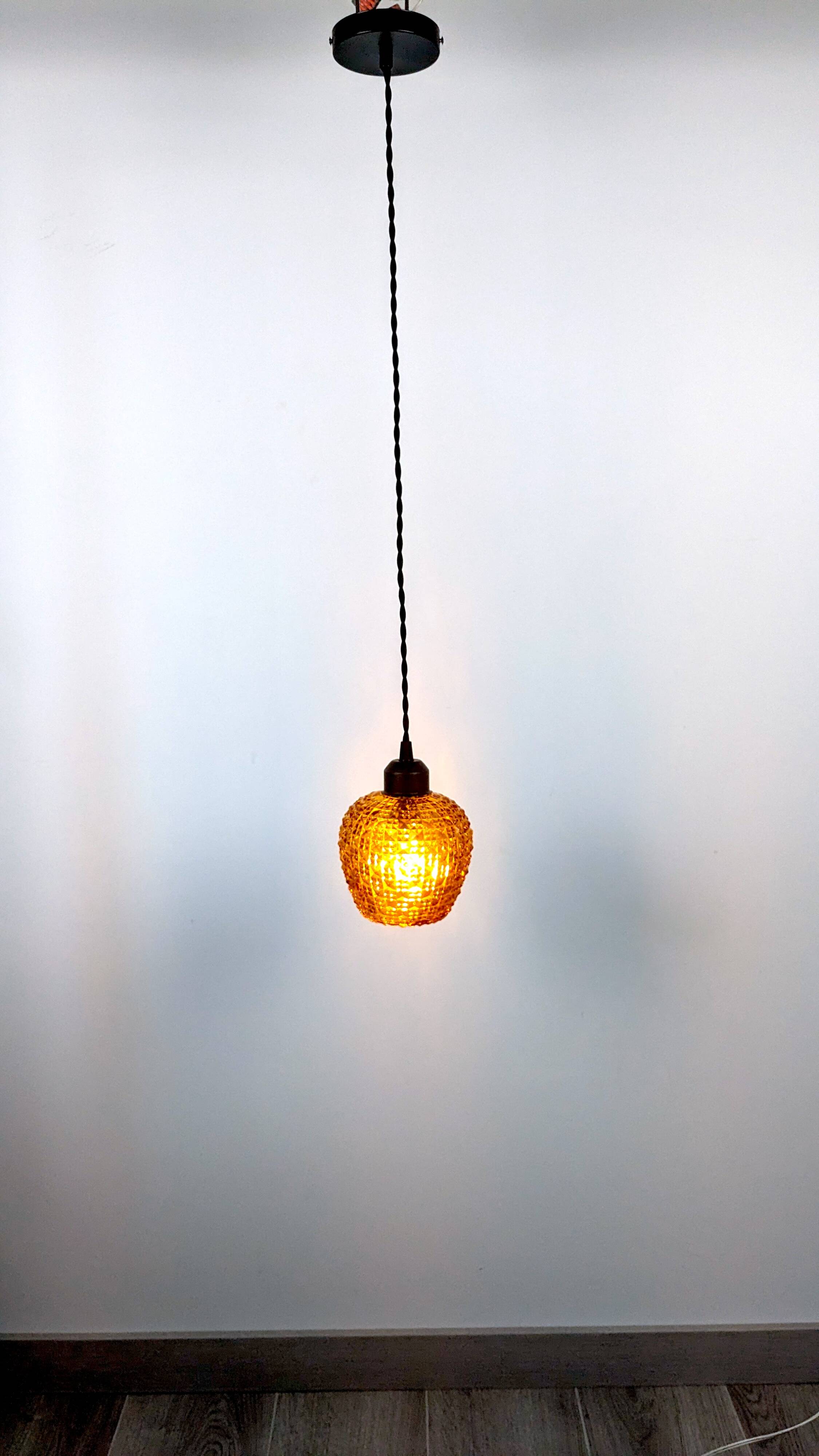 Vintage pendant light in ocher chiseled glass
