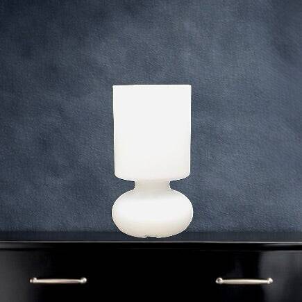 IKEA Lykta vintage mushroom lamp in blown white glass – 90s design table lamp