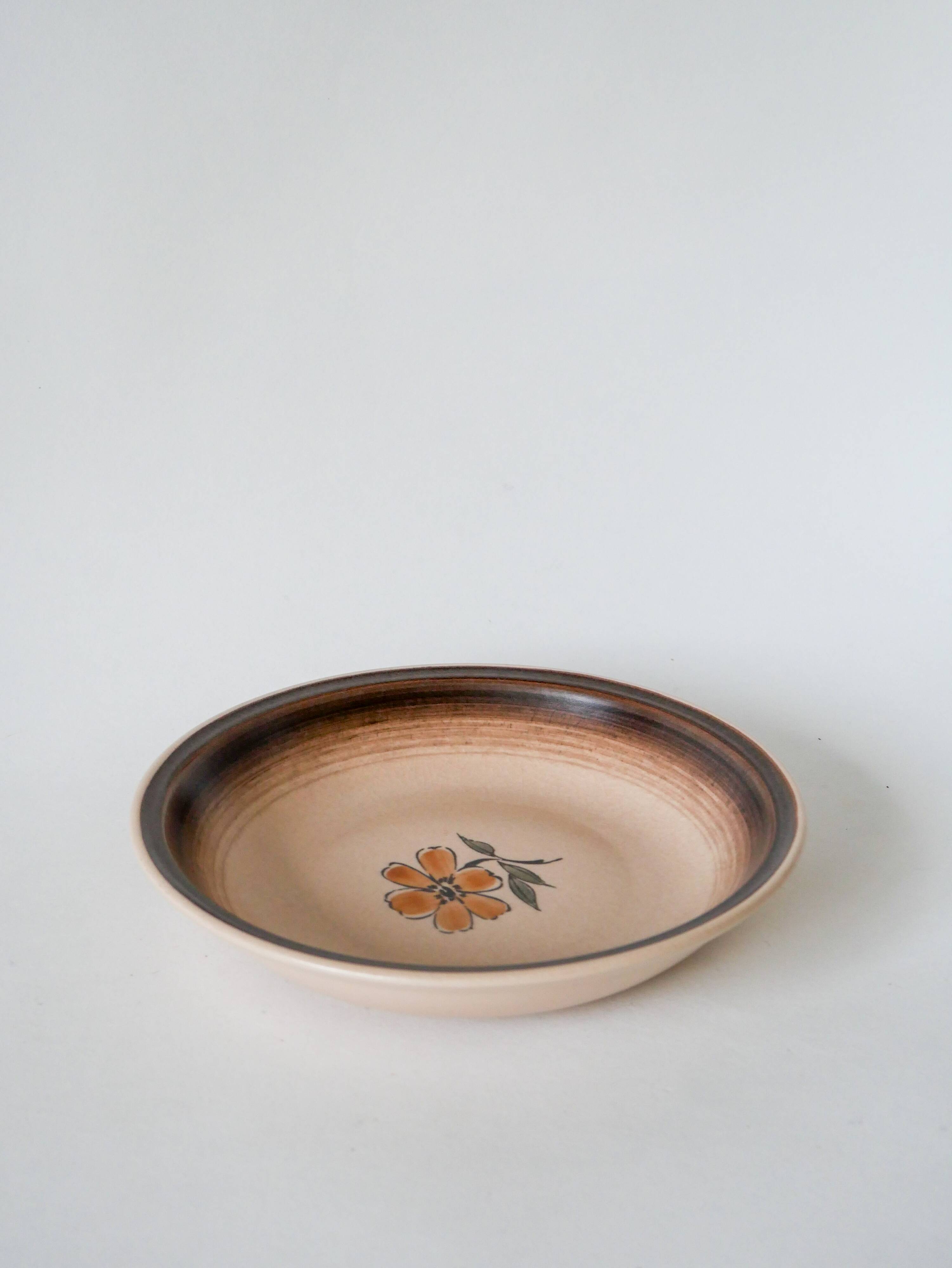 Set of 5 Gien stoneware soup plates with flowers 1970