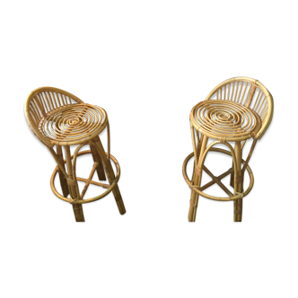 Ensemble bar en rotin bambou et ses 2 tabourets