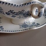 Gravy boat