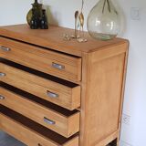 Dresser 50