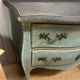 Ancienne commode de style Louis XV