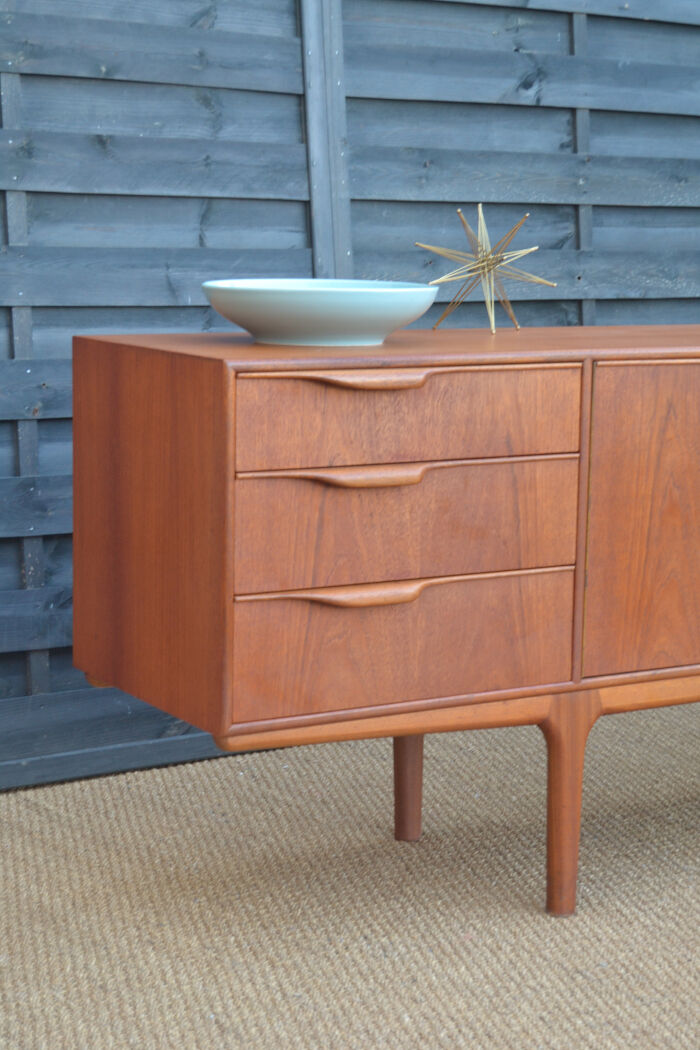 Enfilade en teck par McIntosh