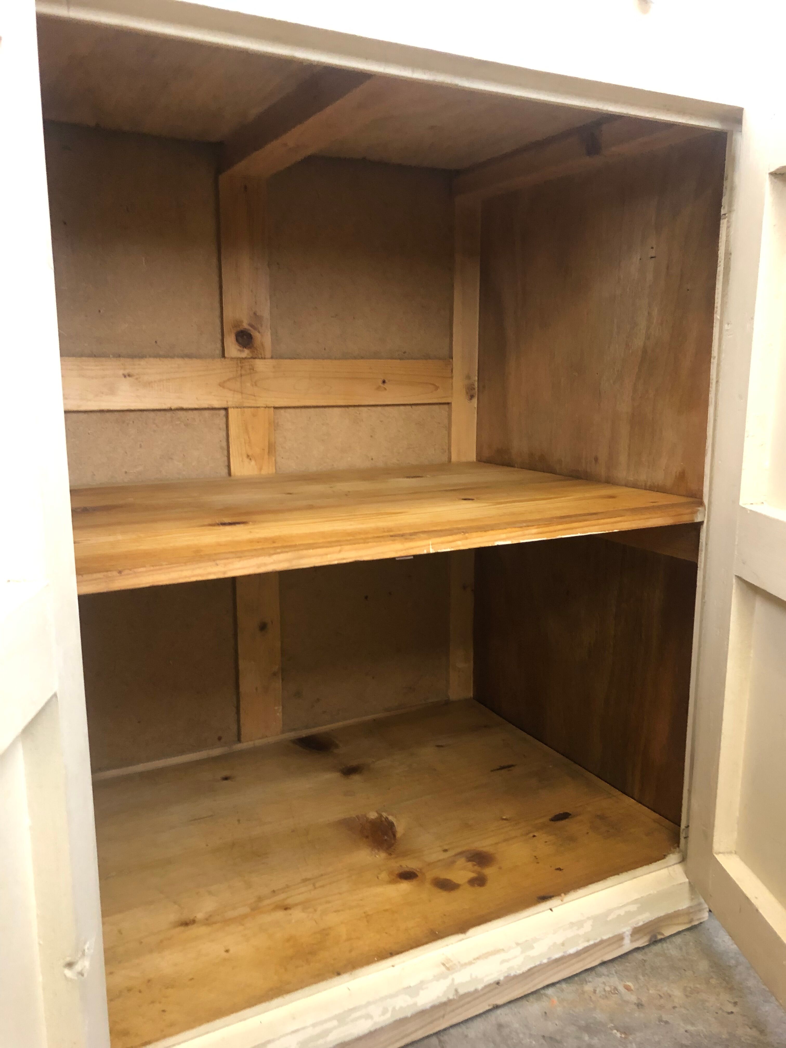Loom cabinet with drawers and cupboard