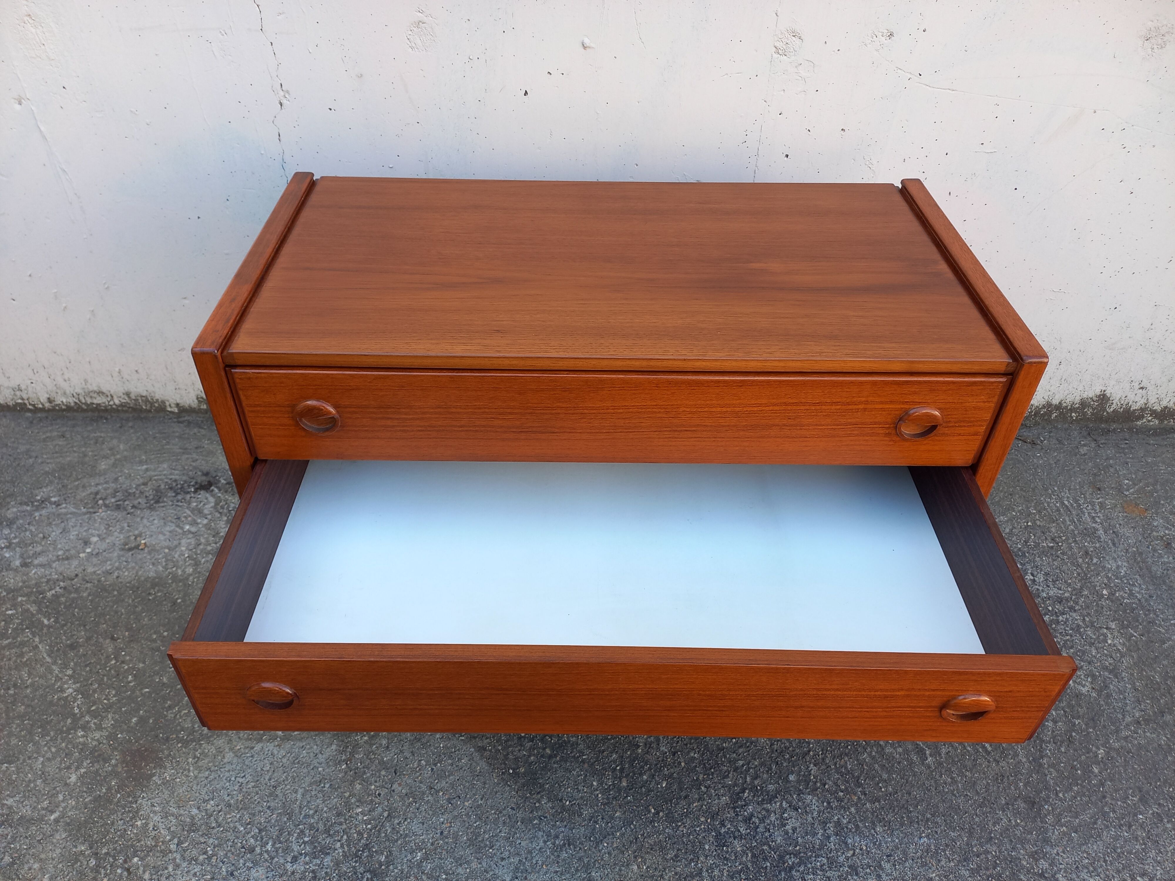 Scandinavian chest of drawers