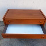 Scandinavian chest of drawers