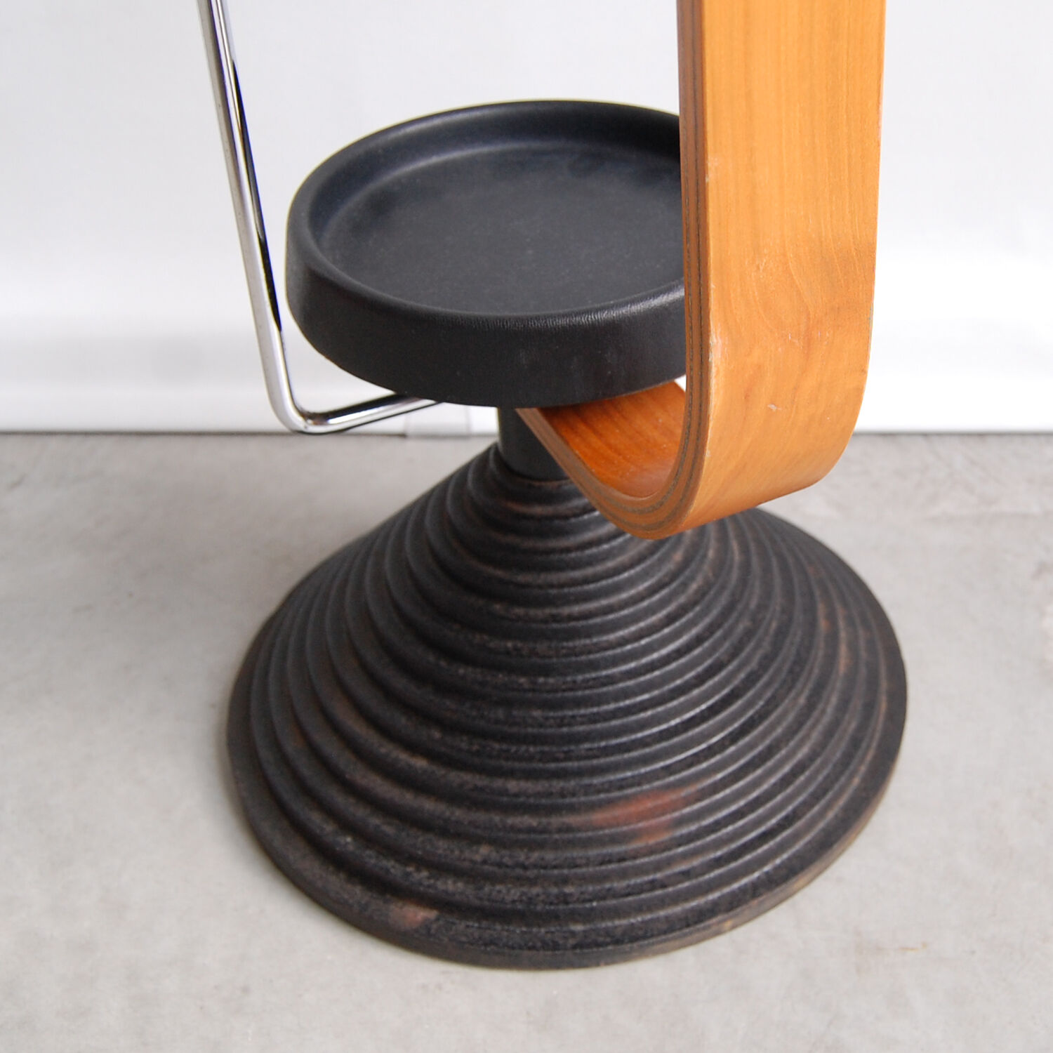 Post-modern vintage umbrella holder Origlia Italy 1980s
