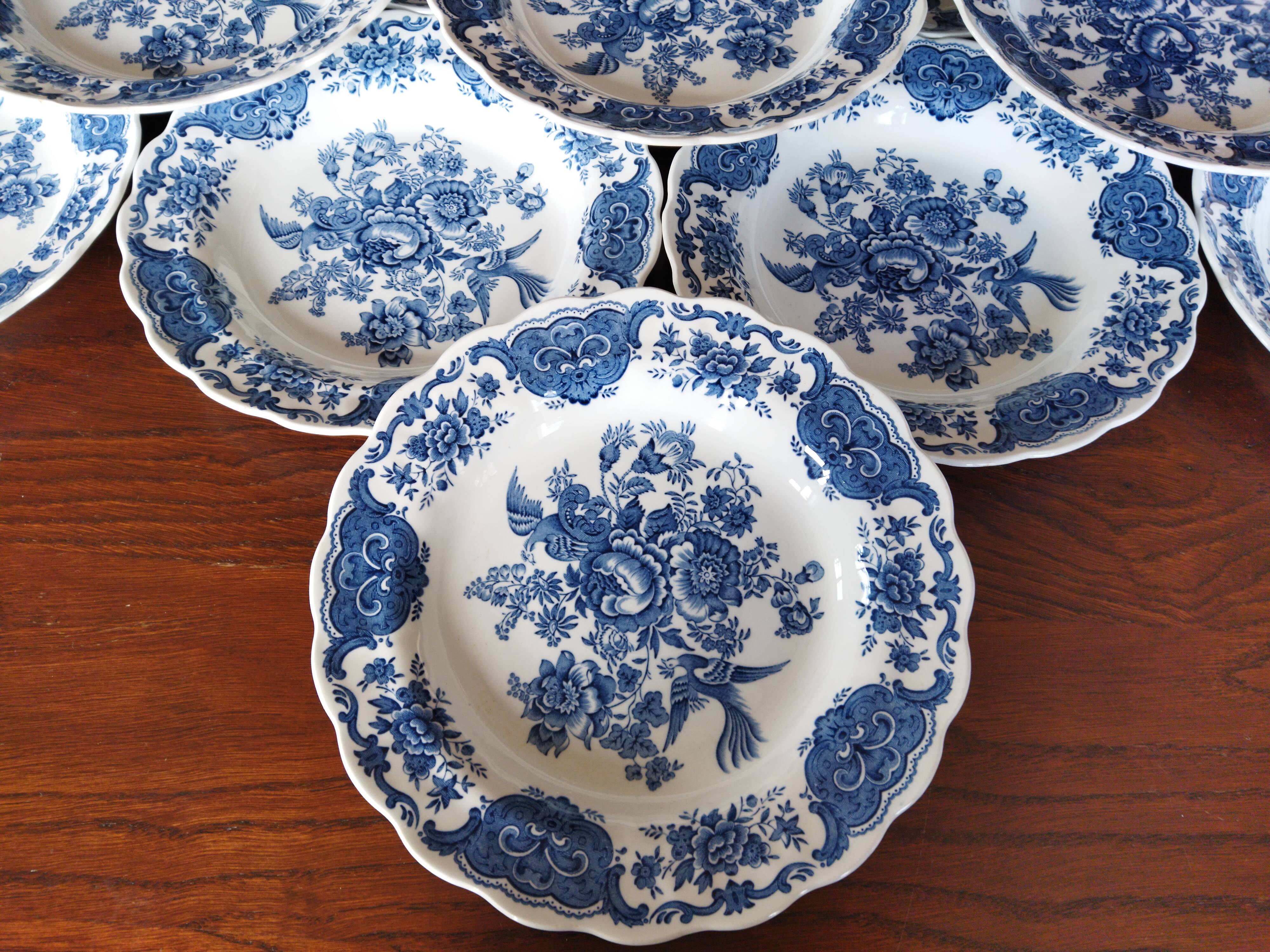 12 assiettes creuses anglaises Ridgway "Windsor" bleu