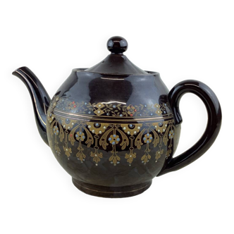 Old teapot Sarreguemines France