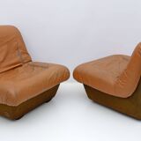 Pair of Lev & Lev Mid-century Modern Fiberglass Frame Leather Armchairs