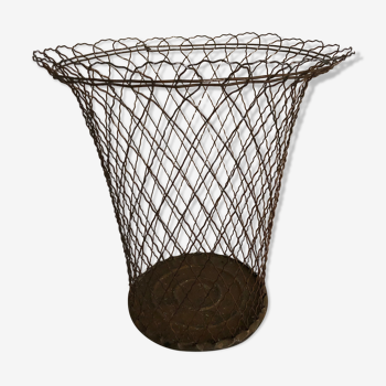 Paper basket, braided metal