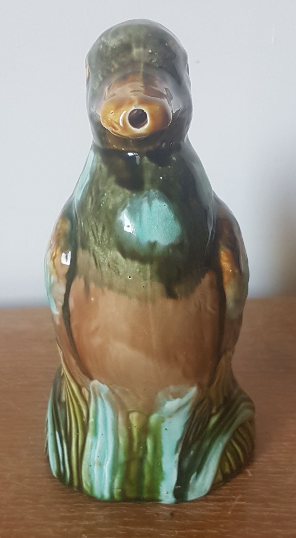 Pitcher of onnaing earthenware