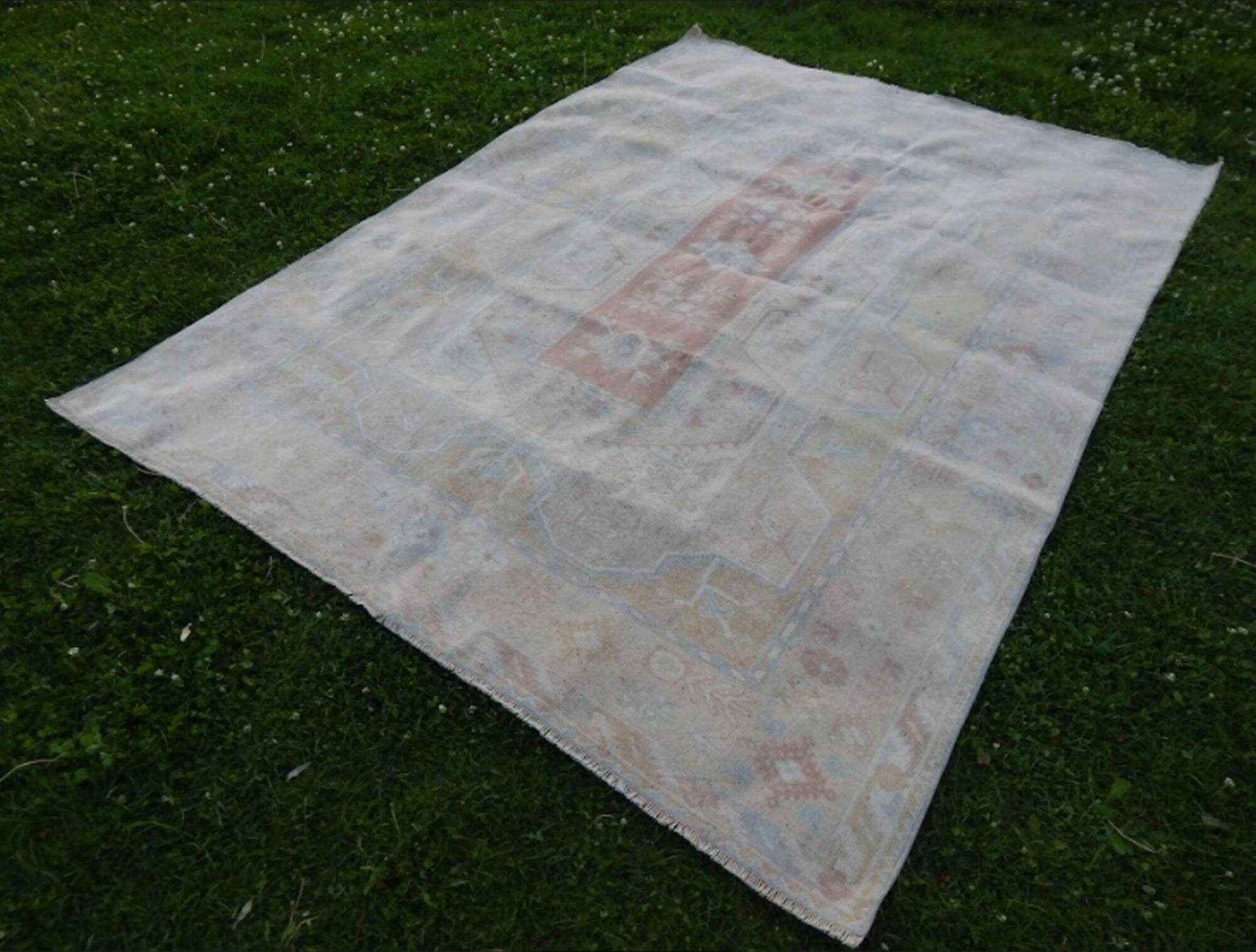 Vintage Turkish rug handmade 196x274 cm