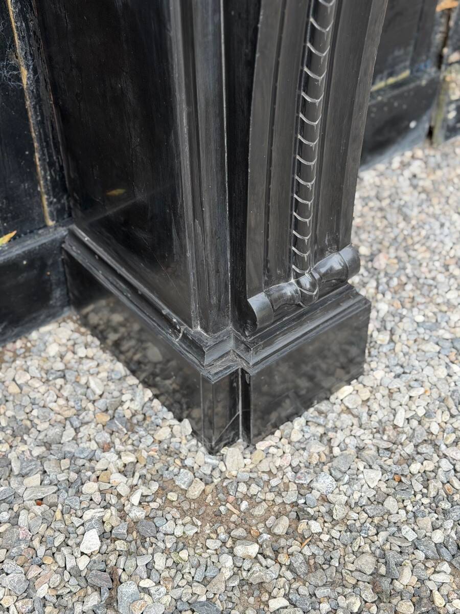 Napoleon III fireplace in black Belgian marble or Mazi, circa 1880