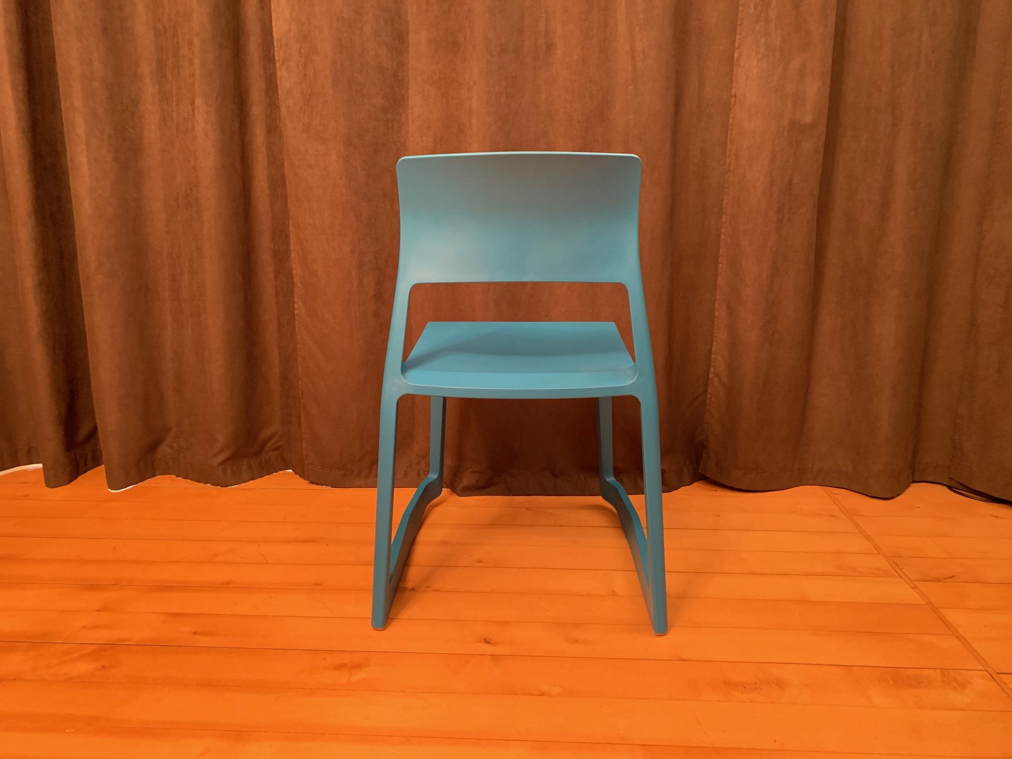 Tip Ton chair, designed by Edward Barber - Jay Osgerby, Vitra