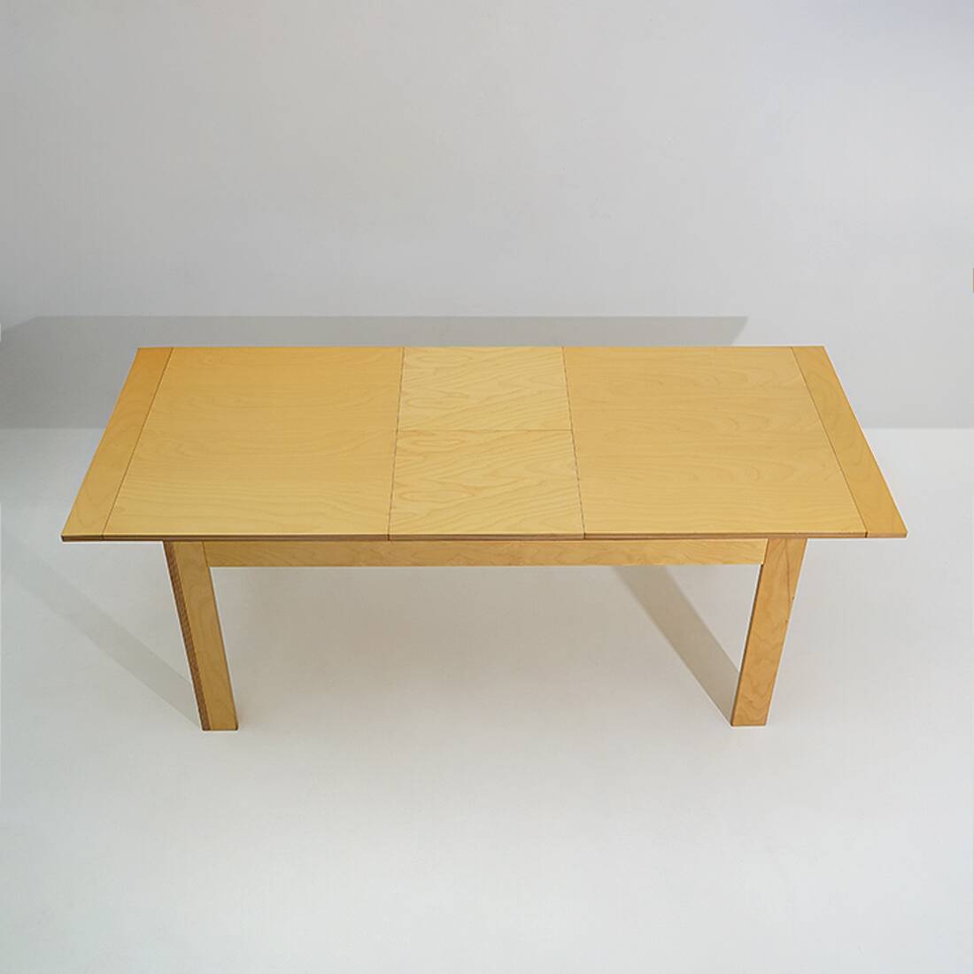Maple table with extendable top, 1970s