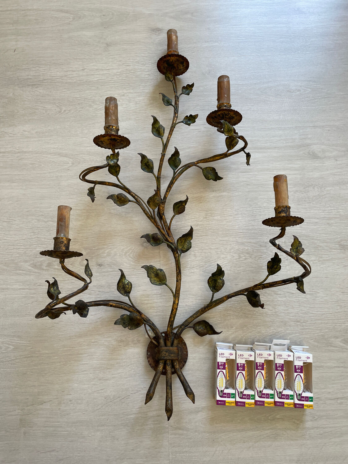 Large wall lamp 1950, gilded wrought iron "leaves"