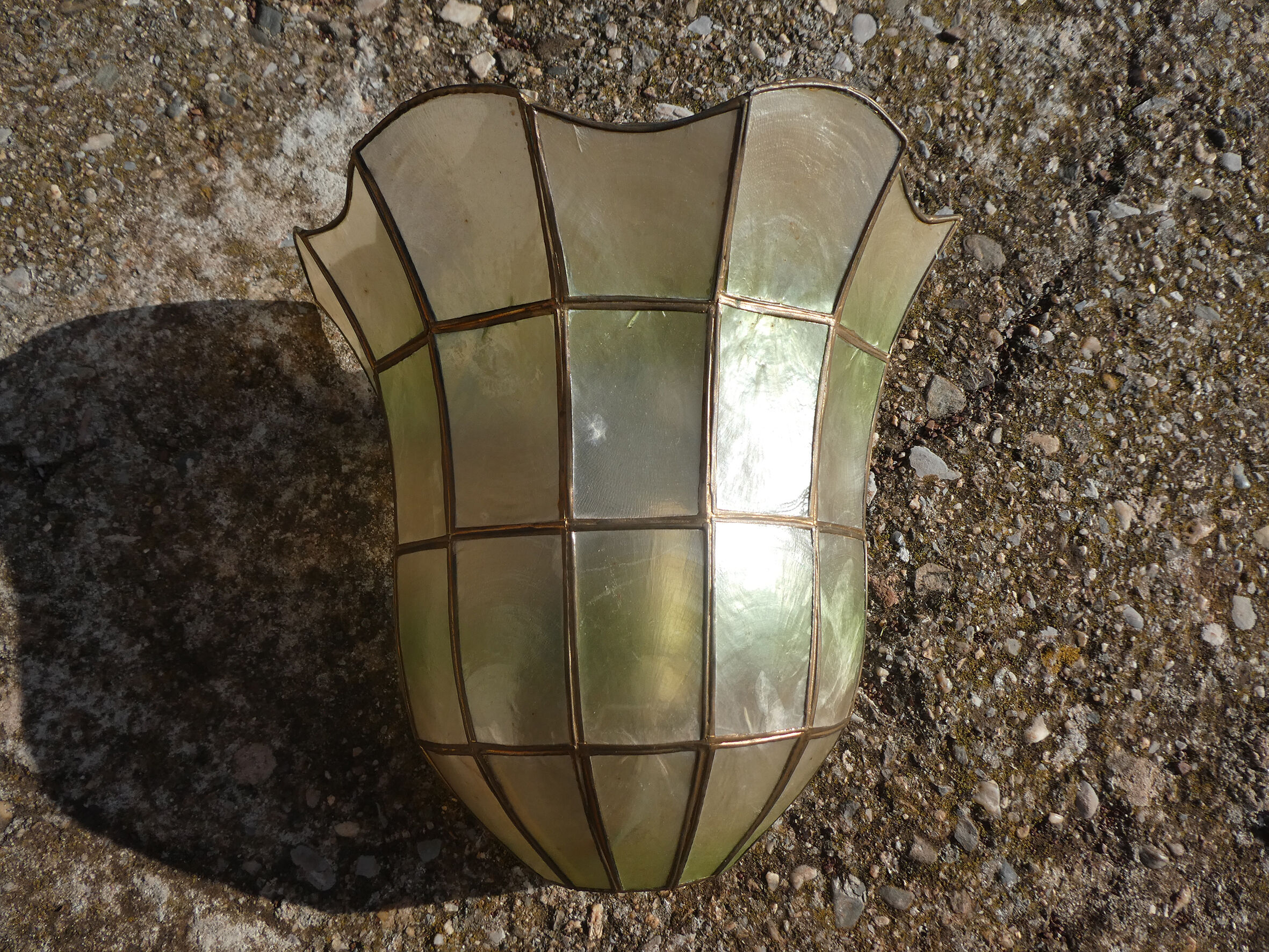 Vintage mother-of-pearl wall lamp