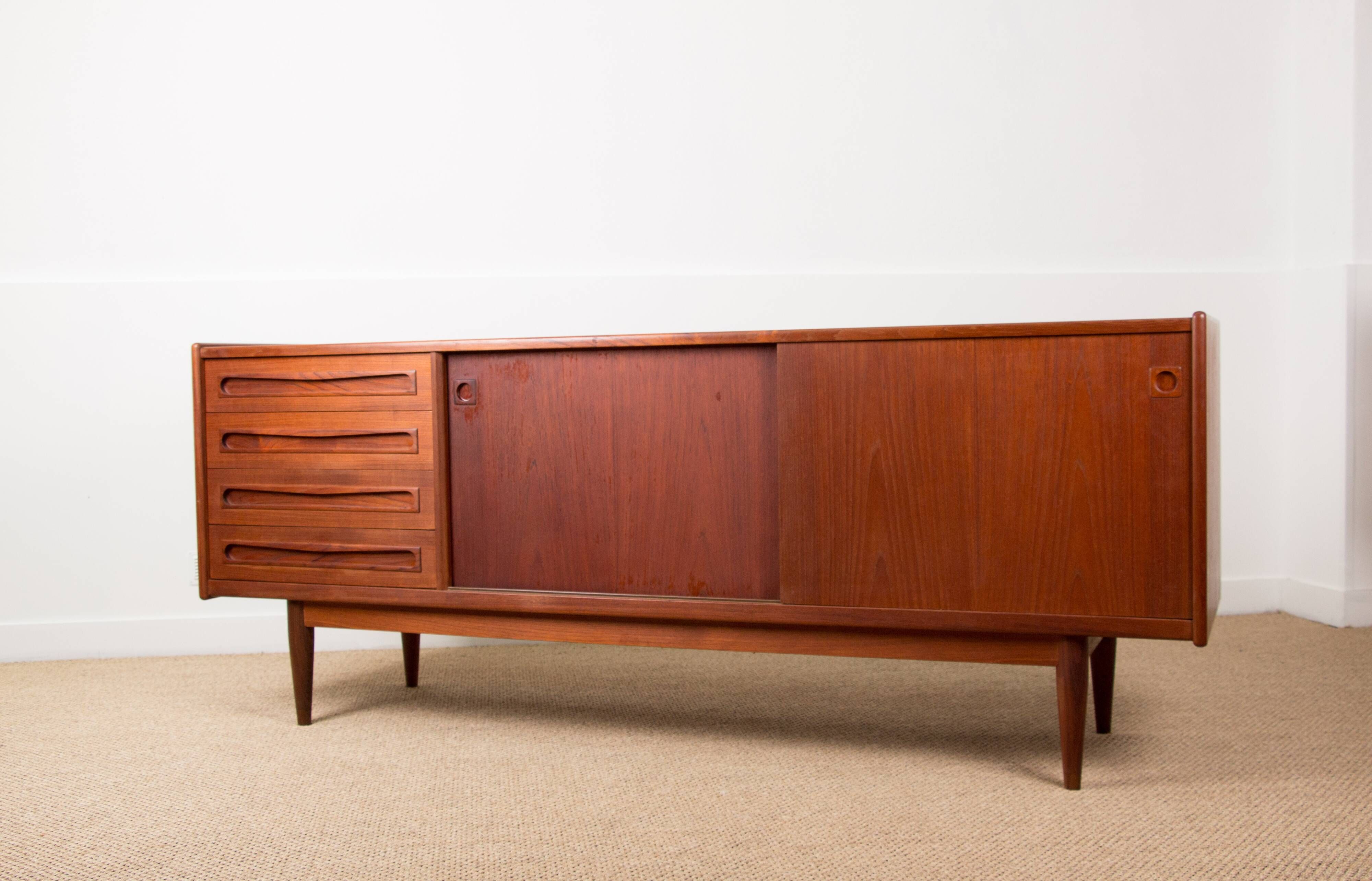Danish teak sideboard 200 cm, model 31b, by Johannes Andersen 1960.