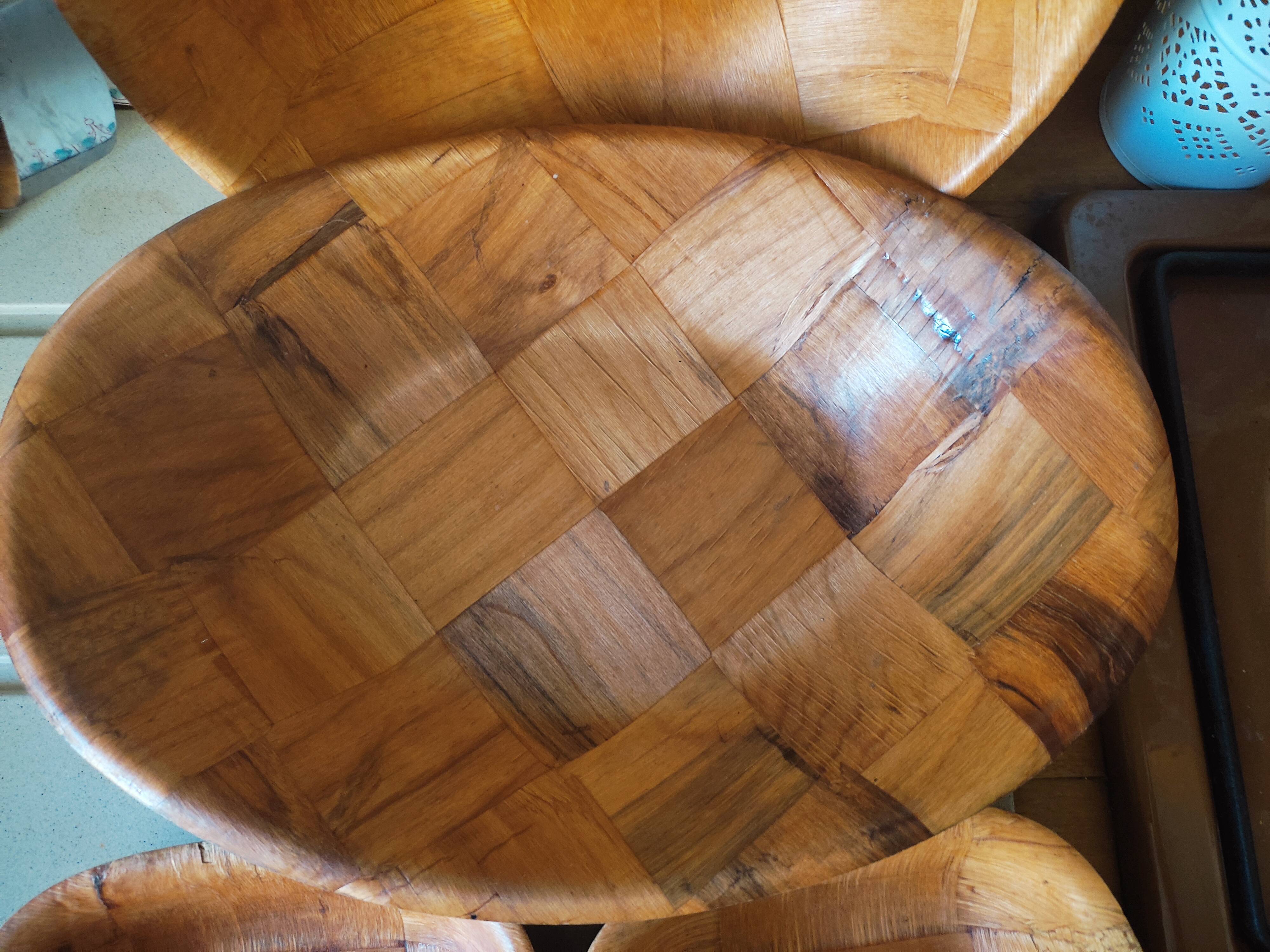 5 dishes in pressed laminated wood