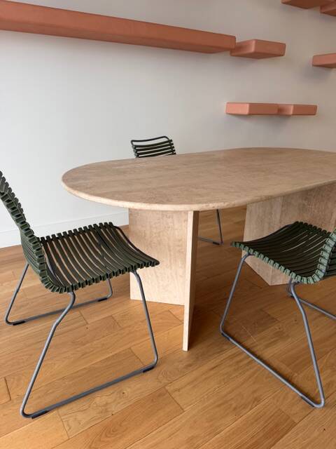 Chair click - house