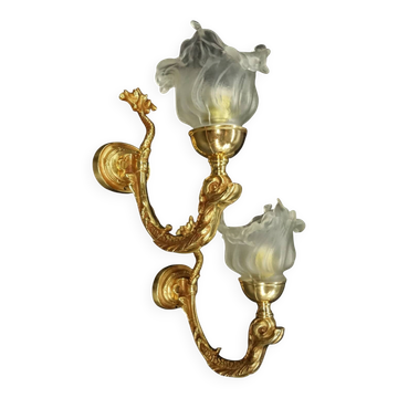 Paire d'appliques aux dauphins style Louis XVI - bronze doré