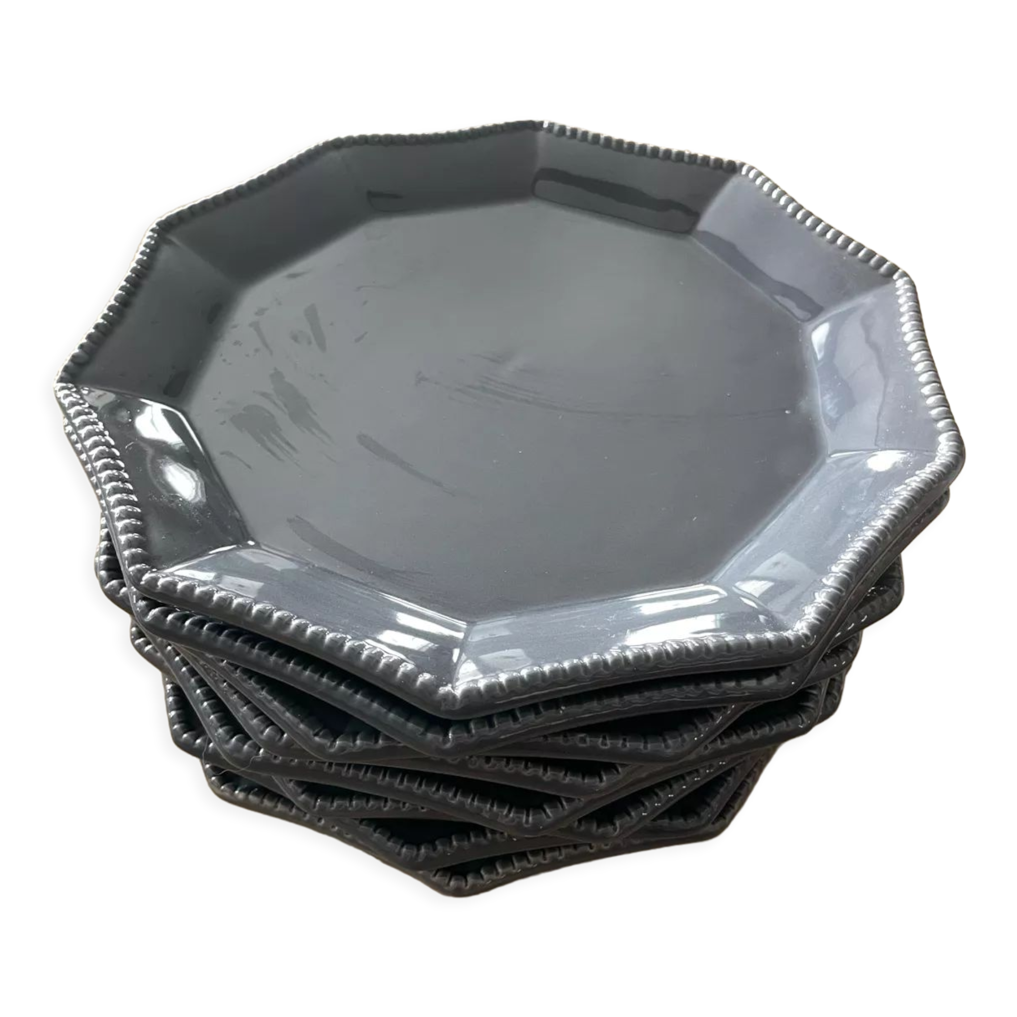 Grey plates