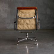 Chaise Soft Pad EA216 par Charles et Ray Eames, États-Unis, 1969