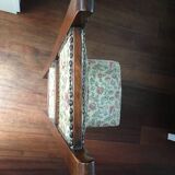 Chaise étroite
